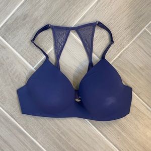 Victoria Secret t-shirt wireless bra